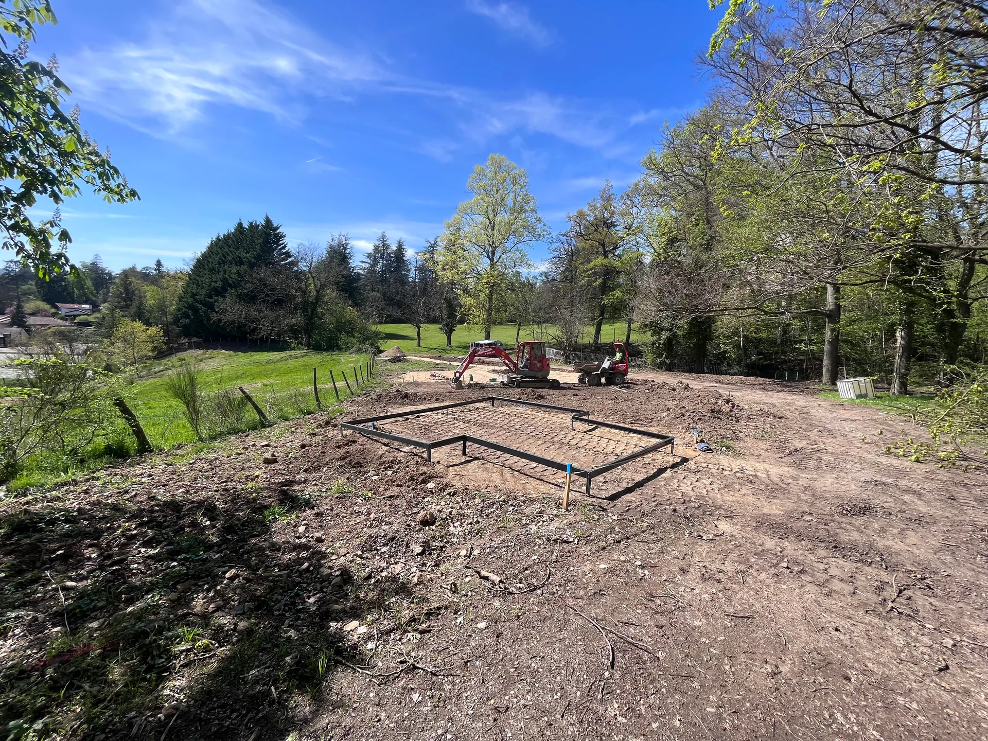 Terrain en cours d’aménagement de la Pépinière du DanaeCare Lab